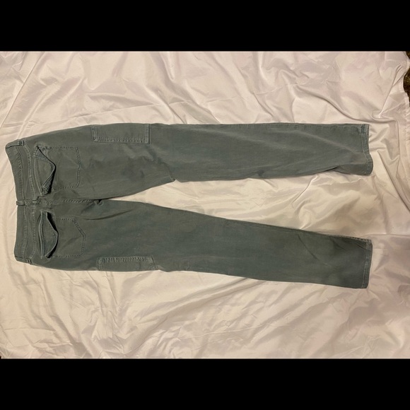 EUC Fidelity denim. Size 8/29. - Picture 5 of 10